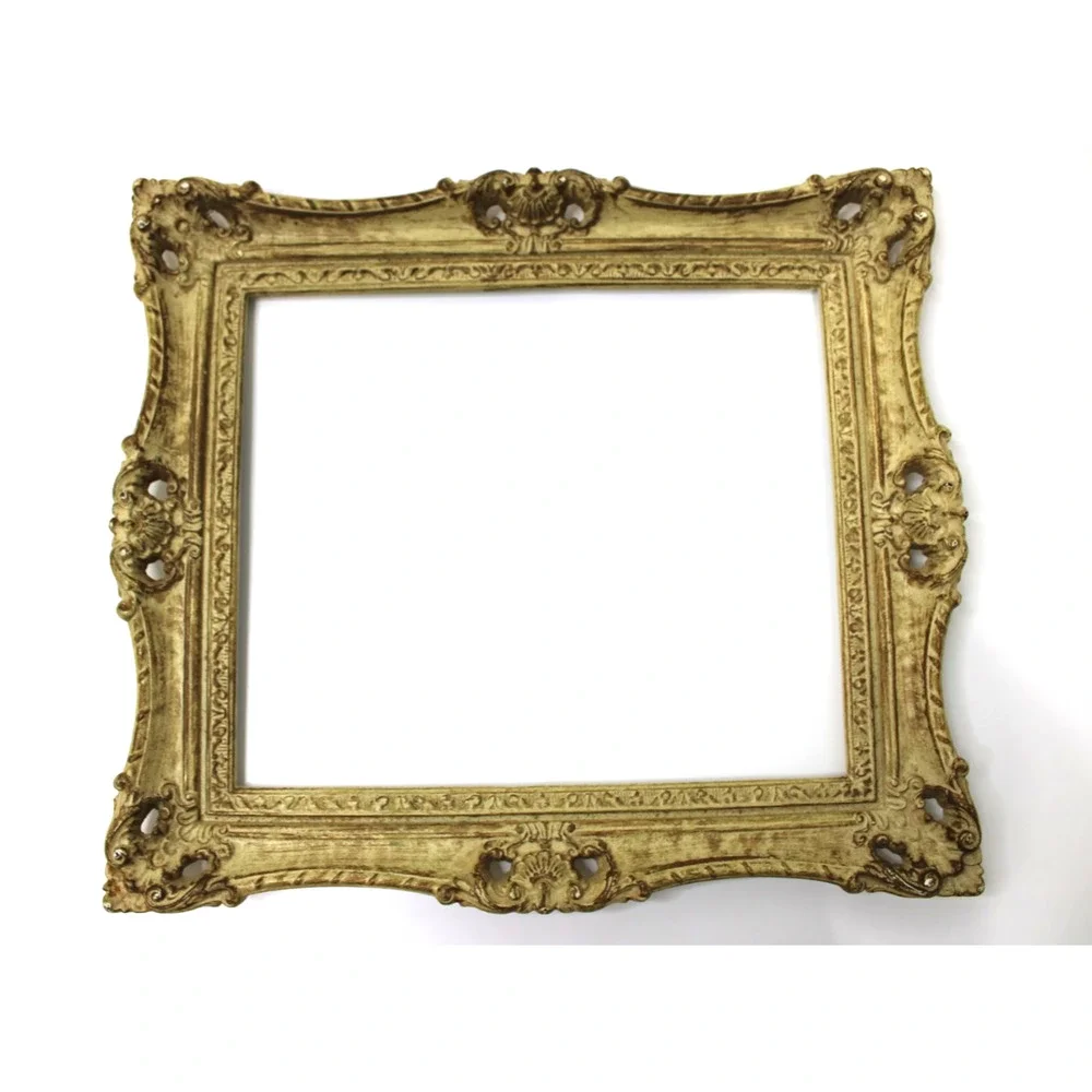 Vintage Ornate Rococo Style Composite Picture Frame Distressed Gold Finish 17x15